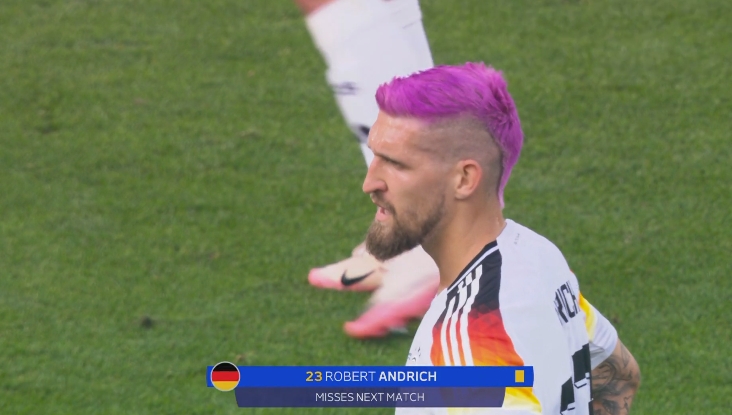 德国第3黄！安德里希踢倒威廉姆斯染黄，如果晋级将缺席半决赛
